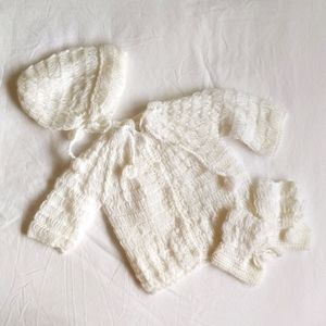 NEW handmade white acrylic knit unisex newborn baby layette 3-piece set
